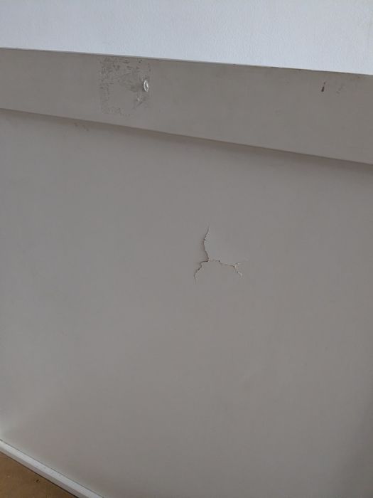 Детско легло ИКЕА и писоар жаба