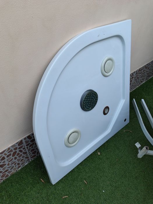 Cabina de dus cu hidromasaj