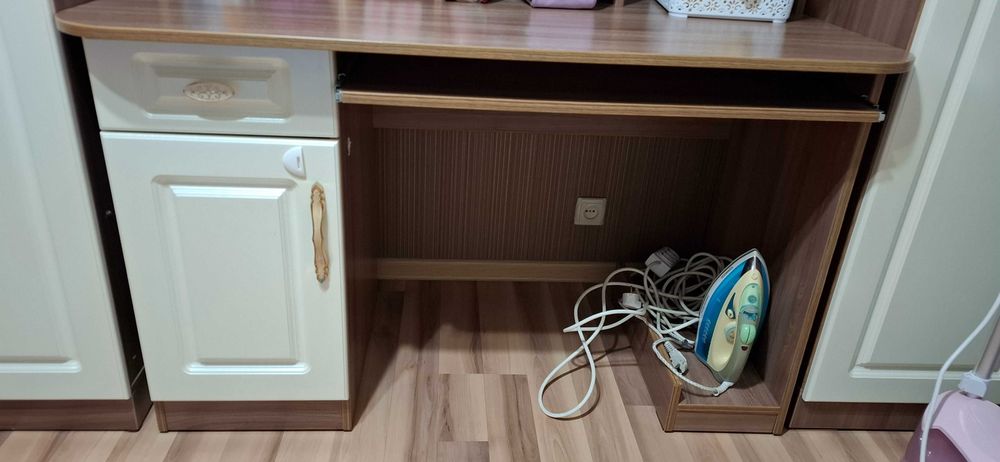 Продаю рабочий стол