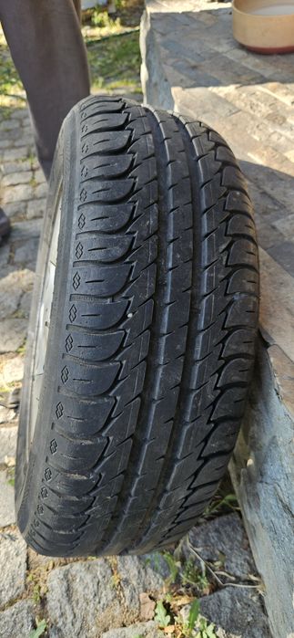 Гуми Kleber 185/60R14, летни 4 броя, комплект с алуминиеви Ford джанти