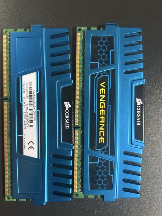 corsair vengeance 16GB