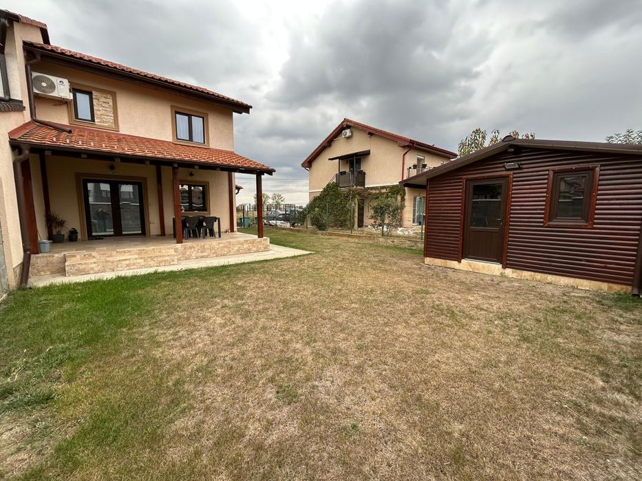 Proprietar vând duplex