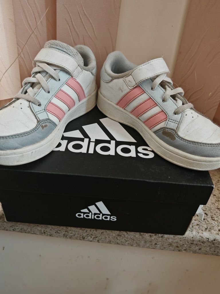 Маратонки Adidas