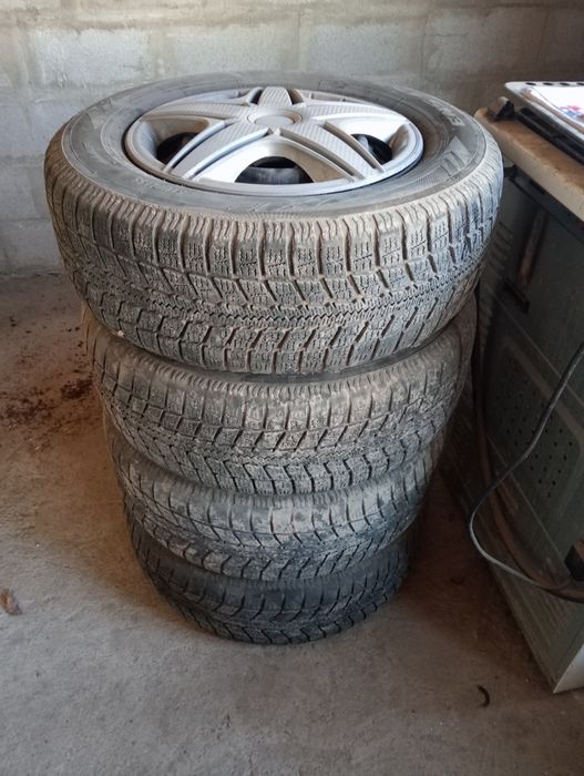 Продам зимние шины