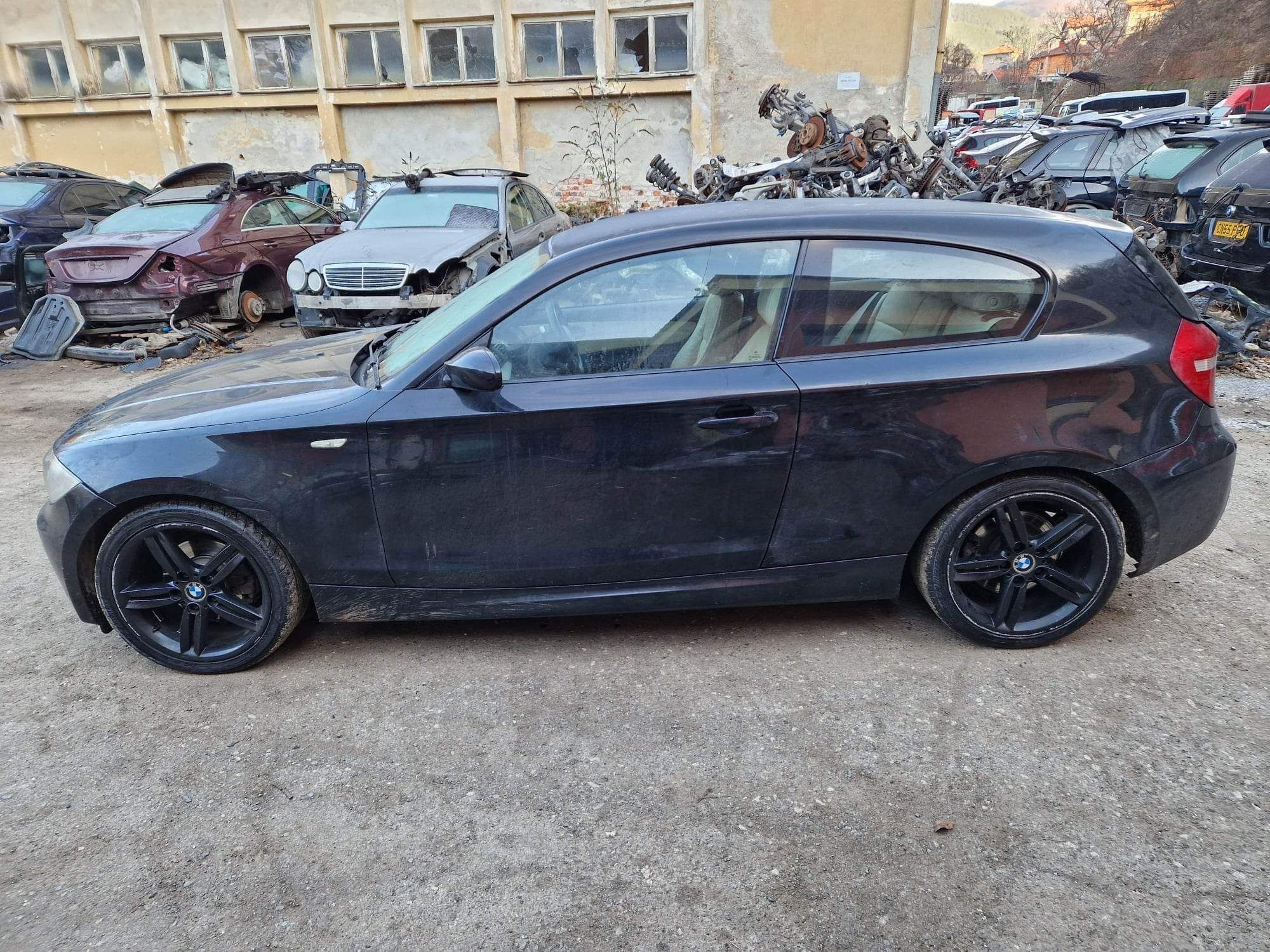 BMW E87 120D 177кс N47 M пакет фейс ръчка НА ЧАСТИ!