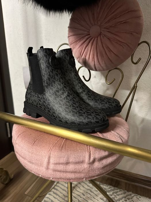 Боти Michael Kors