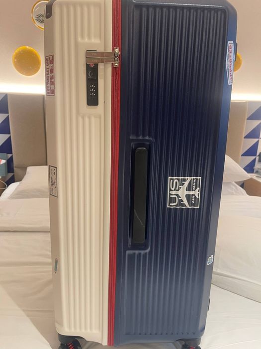 Чемодан большой Качественный