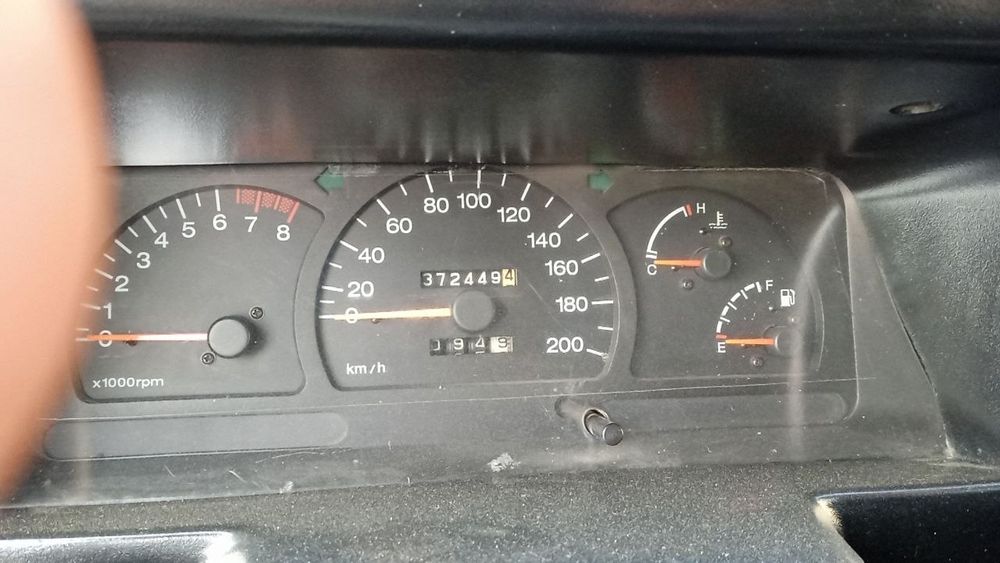 Нексия сонс сотилади срочно вариянтга хам берилади.