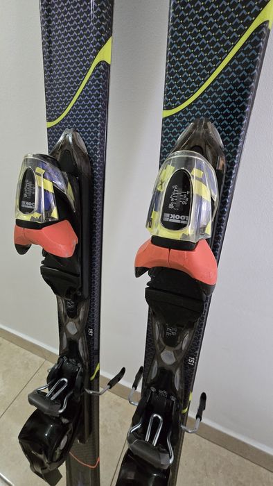 Schiuri Dynastar Intense 8 2020/2021