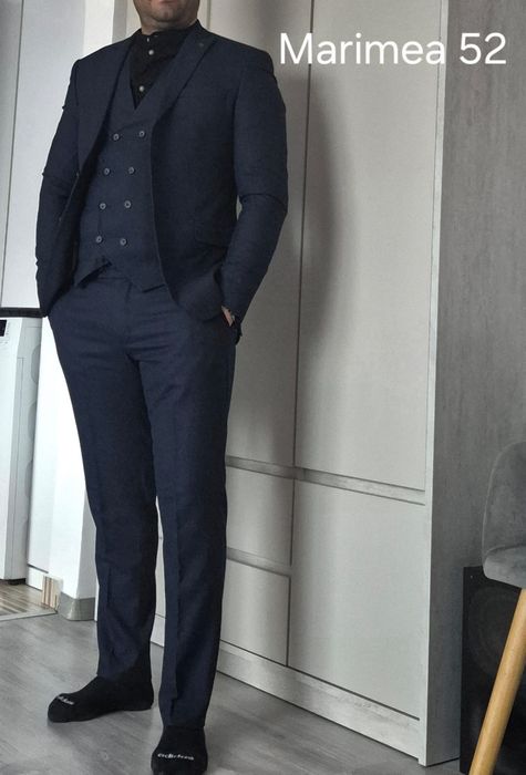 Vând costum 3 piese