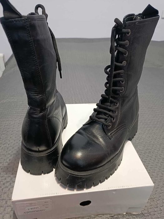 Естествена кожа - Дамски зимни боти с топла подплата. Размер - 38.