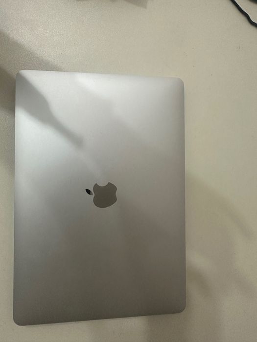 Macbook air m1 8/256