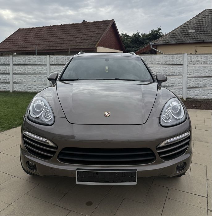Porsche Cayenne 3.0 Diesel 2013 245 cp Panorama R21 Maro Km Reali
