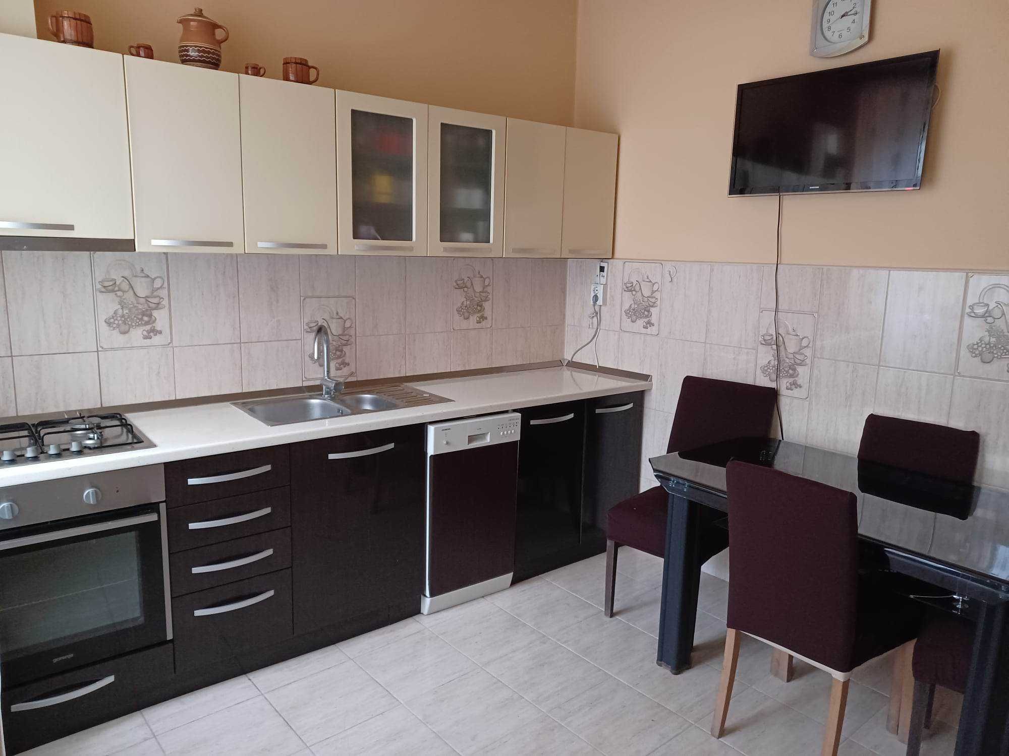 Vând apartament la casă în zona ultracentrală