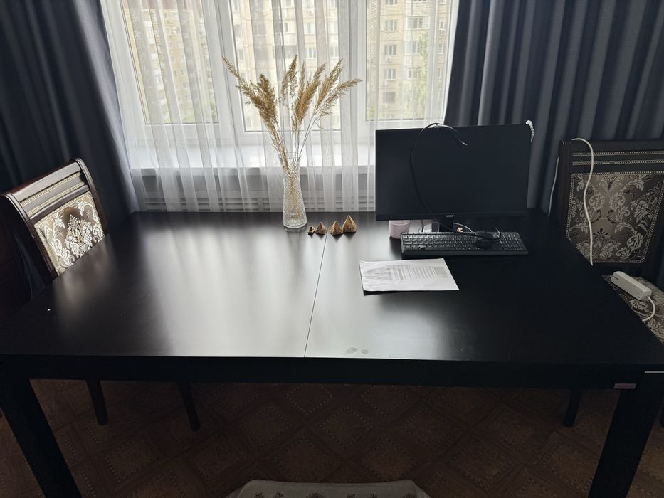 Стол раздвижной на 8-10-12персон