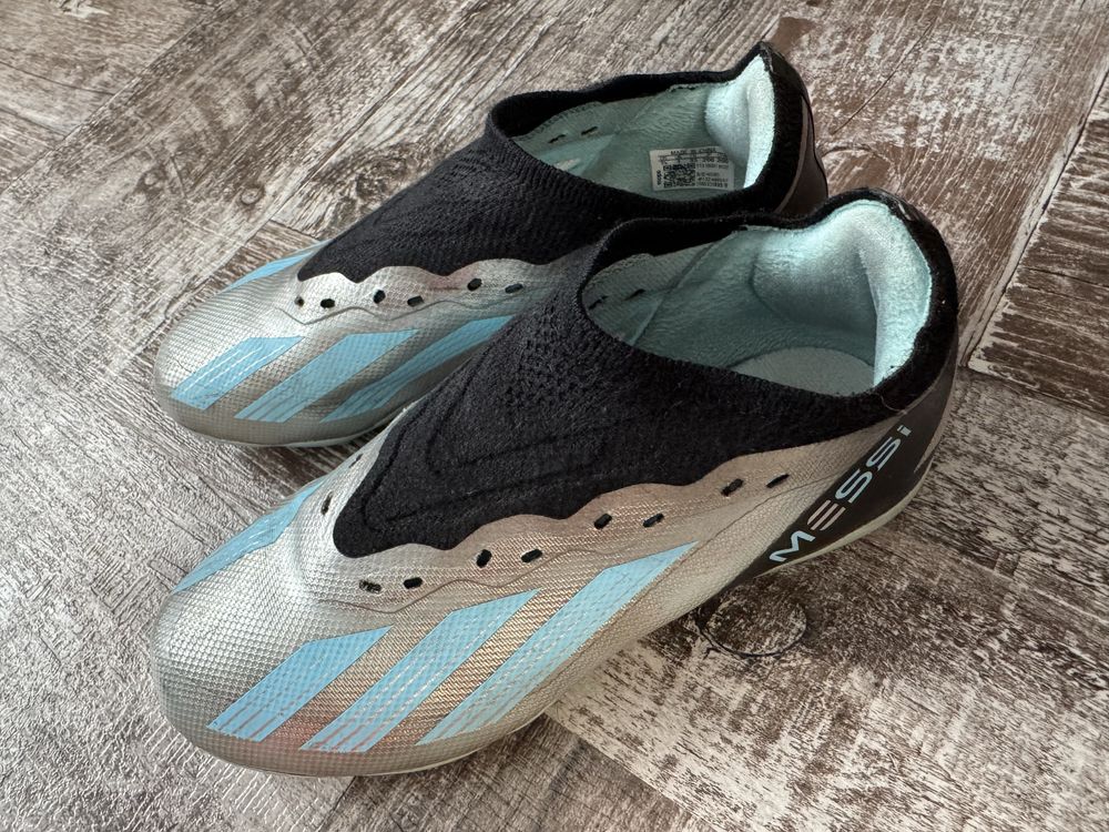 Детски футболни обувки adidas