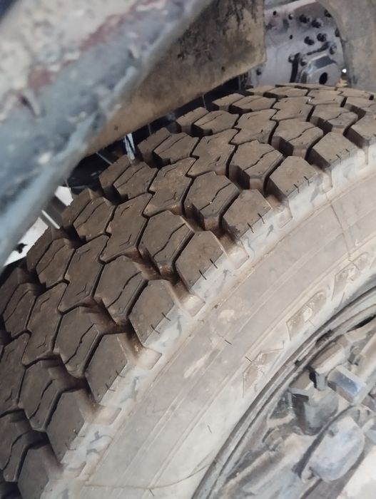 Kamaz sotiladi 8500$