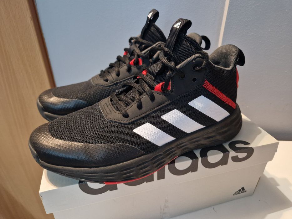 Маратонки за баскетбол Adidas н.40