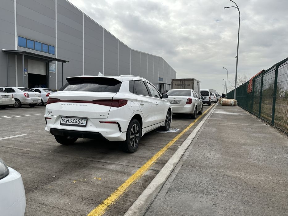 BYD E2 luxury 405 км, 2024 йил