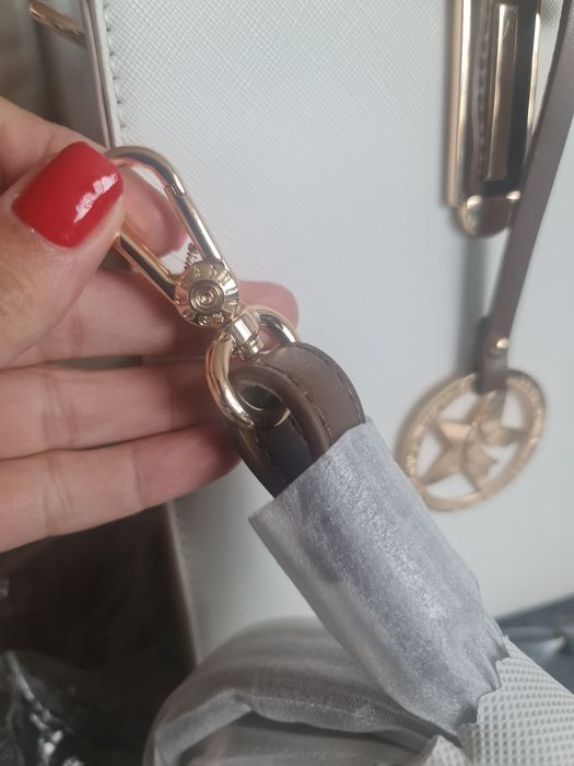 Primadona, нова чанта Италия