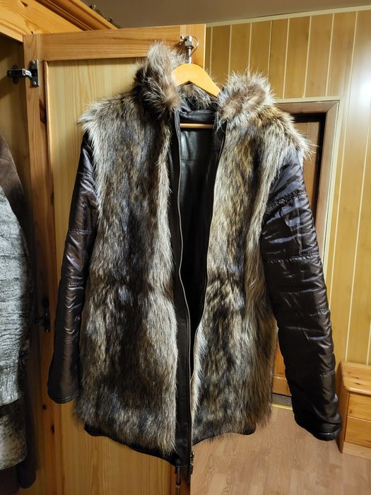 Haina barbateasca blana de raton