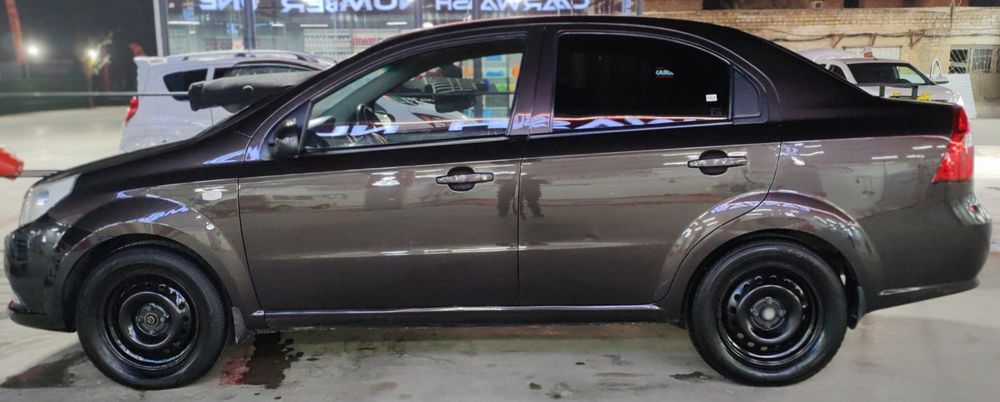 Автомобиль Nexia Ravon R3