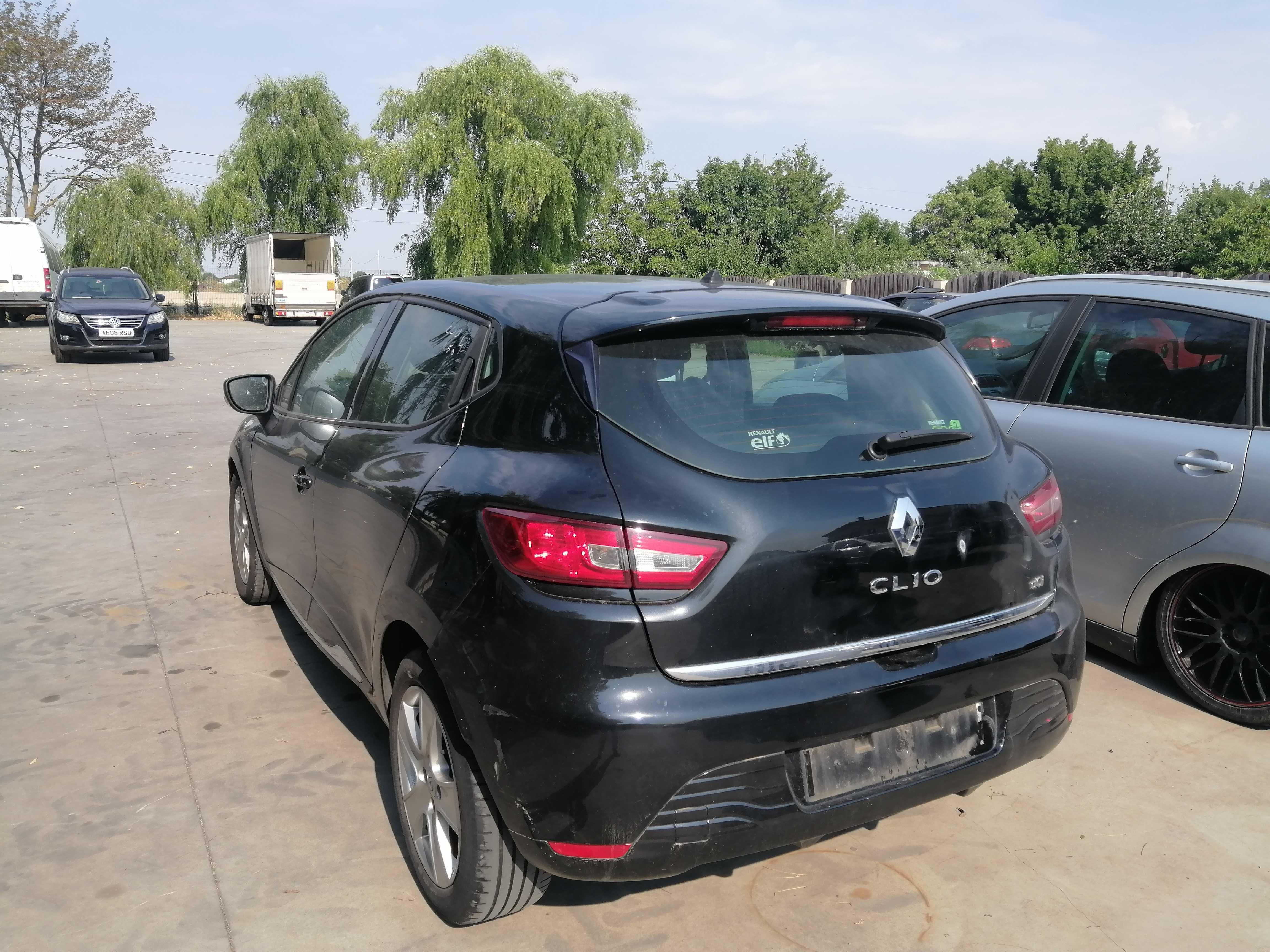 Dezmembram Renault Clio