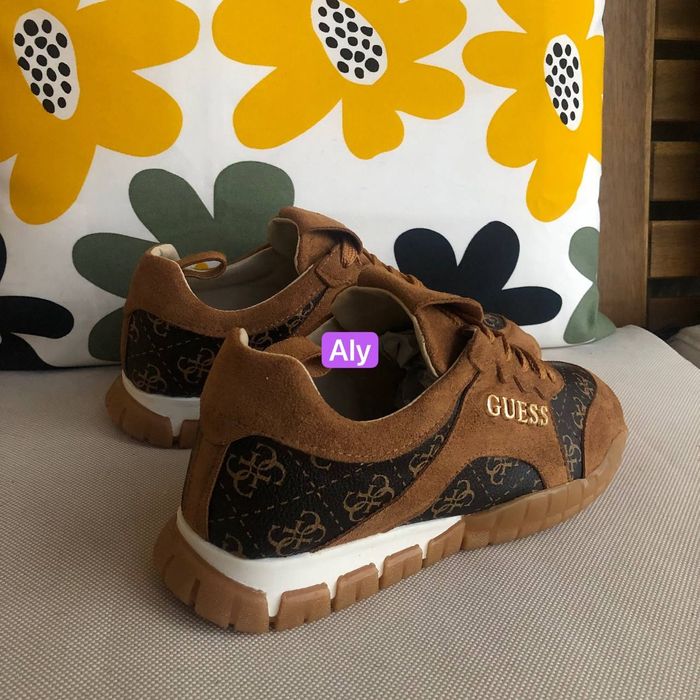 Adidași damă Guess