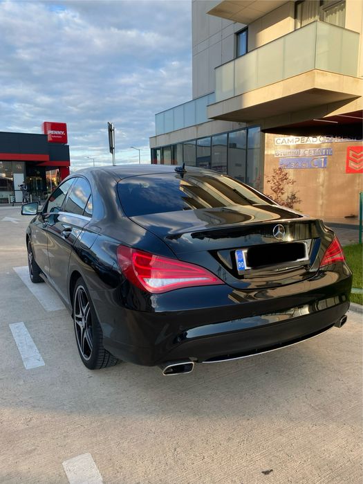 Vând Mercedes CLA 220d