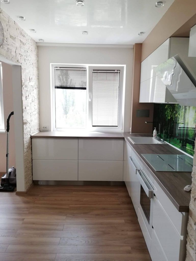 Продава се 3 стаен апартамент,Пловдив,жк Тракия