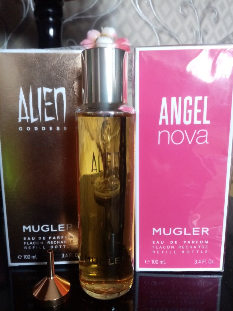 Mugler, Givenchy, Gucci, Davidoff