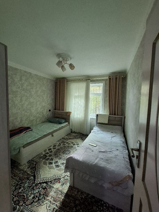 Срочно сотилади чилонзор 24.   
4 хона, 
3- этаж,  
5 этажли, гиштли д