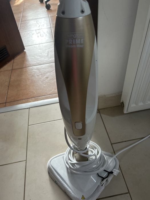 Aspirator de geamuri cu aburi