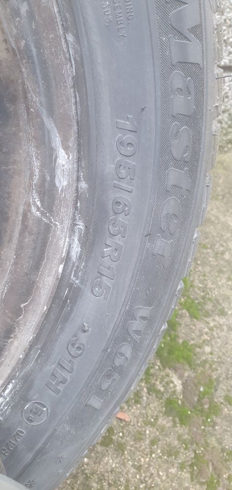 Зимни гуми  195/65HR15