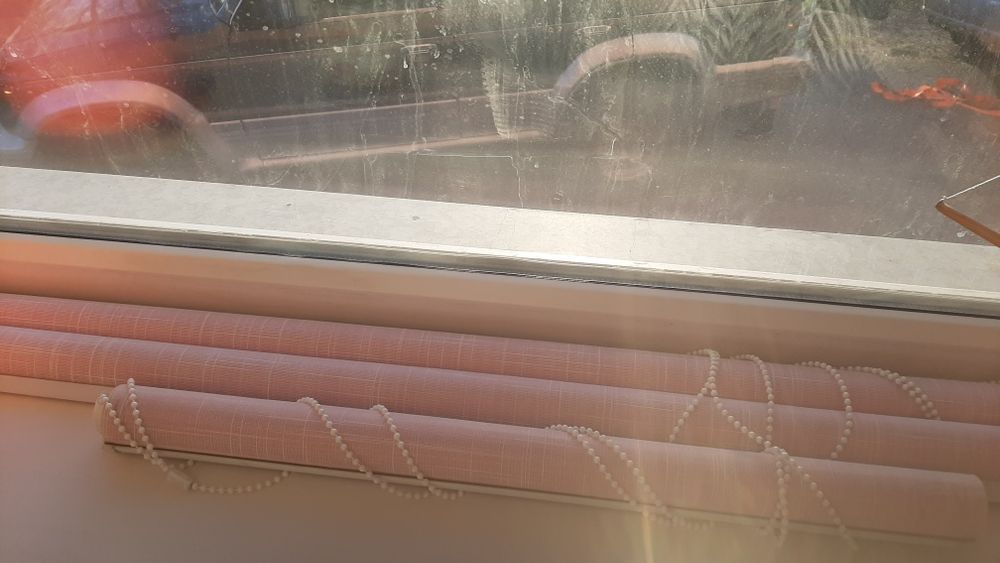 Продам Ролл шторы на балкон