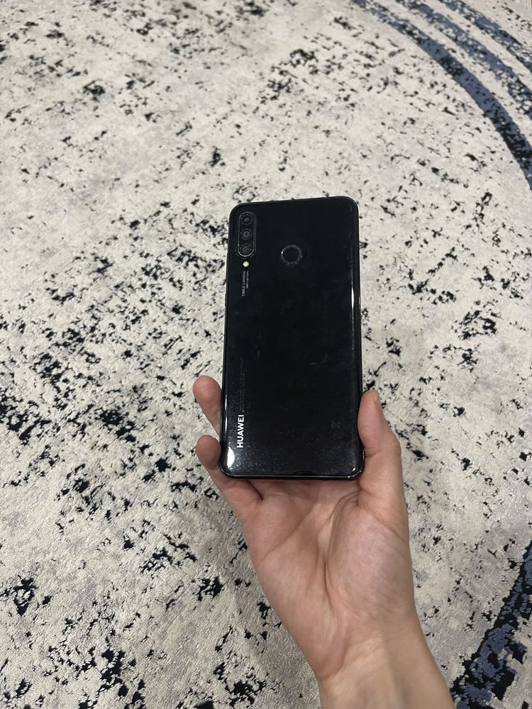 Huawei P30 lite.