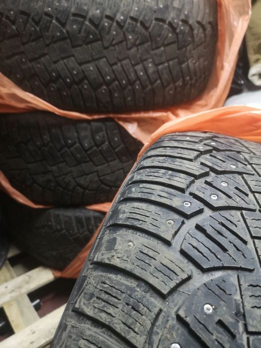 Зимняя шипованная резина 285/50/ r20 continental ice contact 2