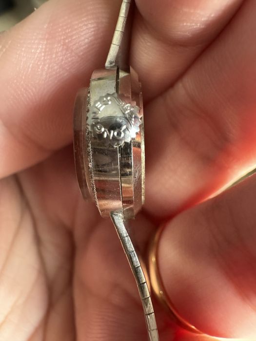 Ceas dama Longines din aur 18K si diamante