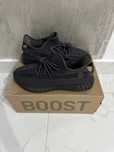 Vand adidasi yezzy 350