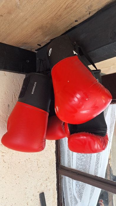 Sac + mănuși box.