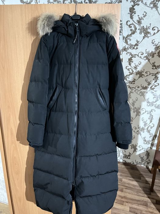 Женская зимняя куртка Canada Goose