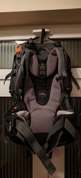 Rucsac trekking Deuter 50+10 Aircontact SL
In stare foarte buna, folos