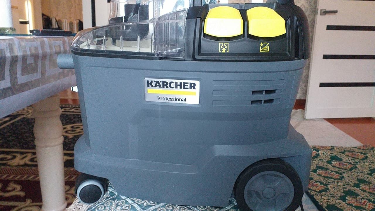 Продам моющий пылесос KARCHER PUZZI 8/1