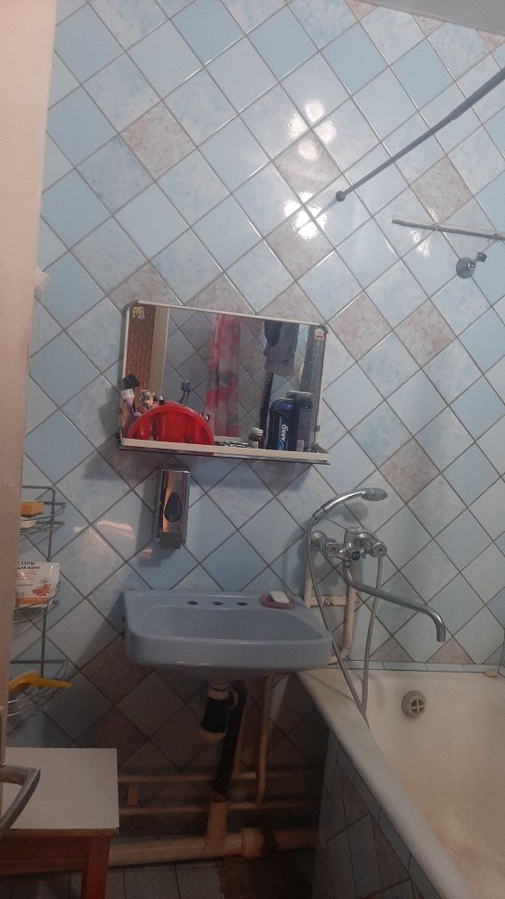 Продается квартира юнусабад 19квартал 4-комнатная.