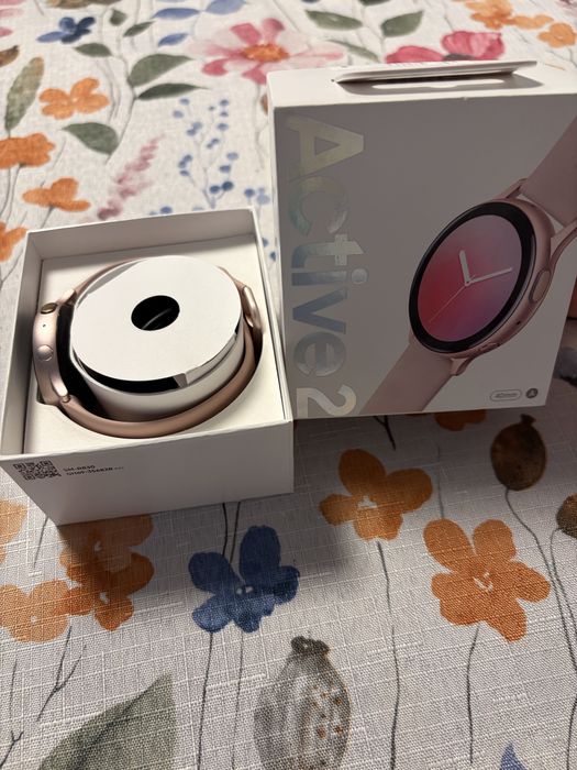 Часовник Samsung galaxy active 2