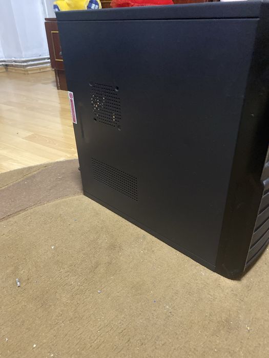 Unitate pentru calculator ASUS+tastatură aldi games