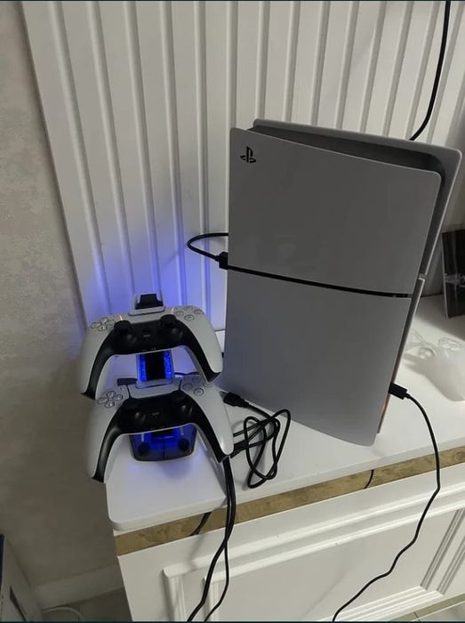 Продам или поменяю пс5 на комп, телефон от 15