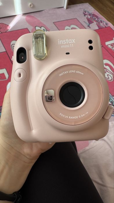 Фотоапарат за моментни снимки FUJIFILM INSTAX MINI 11
