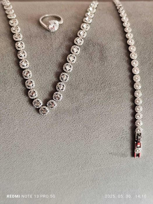 Swarowsky Lantisor dama set Swarovsky Mesmera