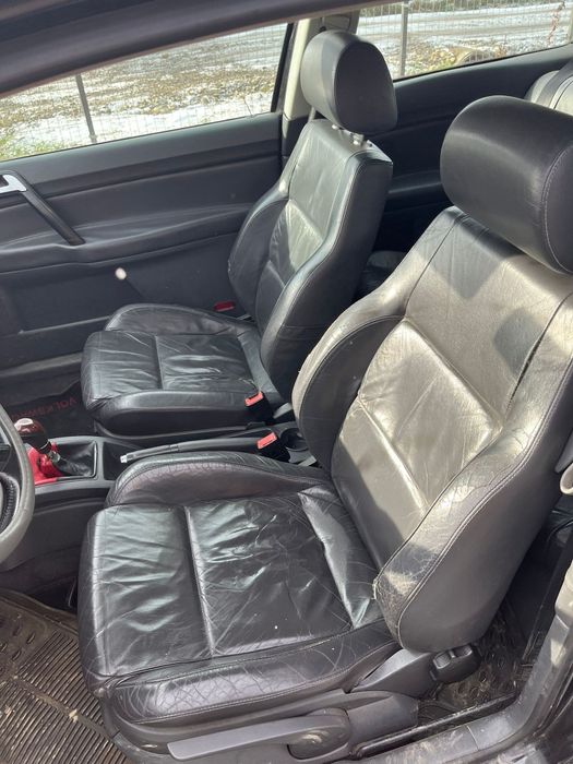 Vând sau dezmembrez wolkswagen Polo